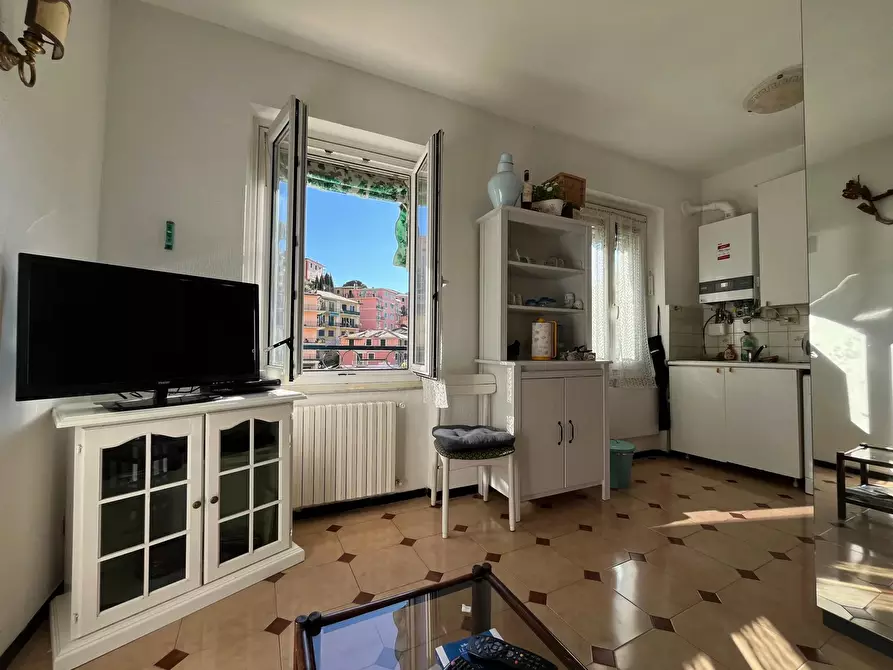 Immagine 1 di Casa trifamiliare in vendita  a Avegno