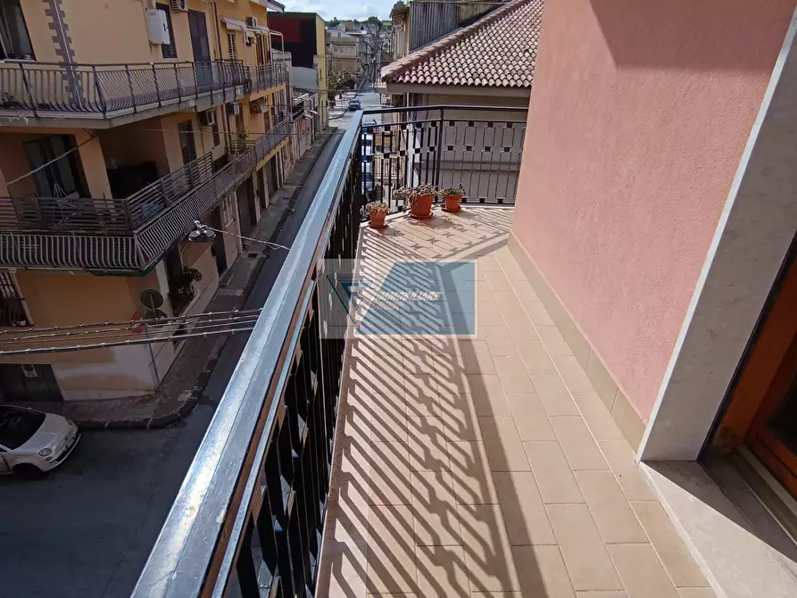 Immagine 2 di Casa trifamiliare in vendita  in Via Rattazzi a Buccheri