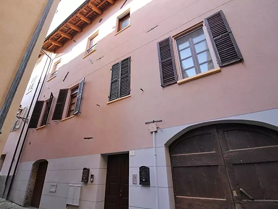 Immagine 10 di Casa trifamiliare in vendita  a Dogliani