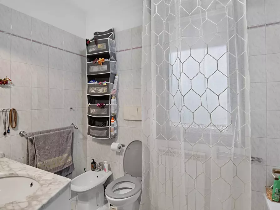 Immagine 18 di Casa trifamiliare in affitto  a Fosso'