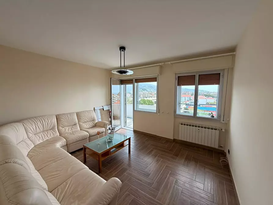 Immagine 3 di Casa trifamiliare in vendita  in Via Tacito, 22 a Ventimiglia