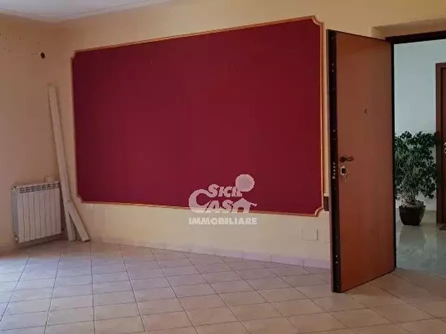 Immagine 1 di Casa trifamiliare in affitto  a Marsala
