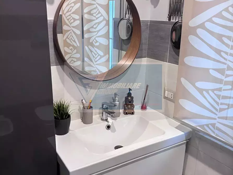 Immagine 7 di Casa trifamiliare in vendita  in Via Daniele Monteleoni a Siracusa