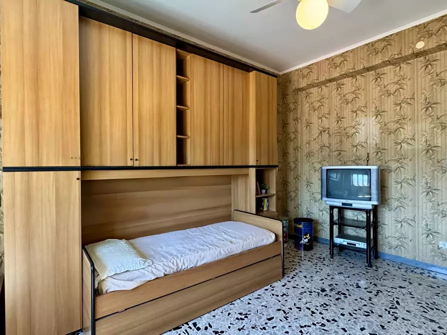 Immagine 14 di Casa trifamiliare in vendita  in Viale della Repubblica, 373 a Cosenza