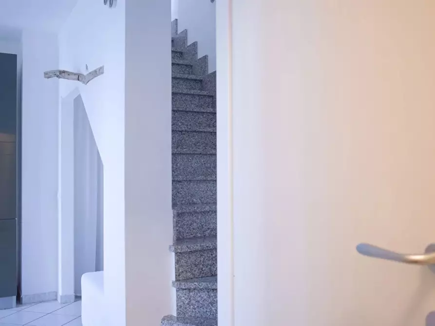 Immagine 12 di Casa trifamiliare in vendita  in Via Lanciano, 10 a Ortona