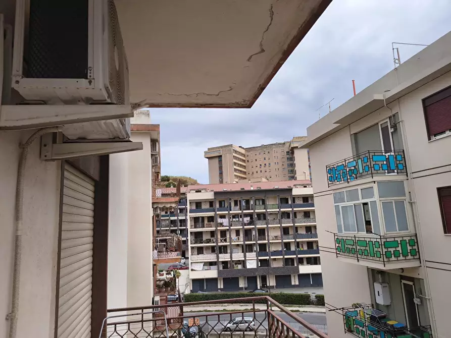 Immagine 11 di Casa trifamiliare in affitto  a Messina