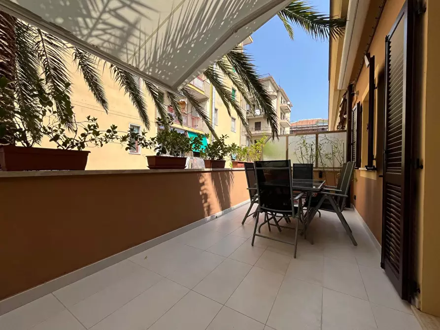 Immagine 2 di Casa trifamiliare in vendita  in Via Parma a Chiavari