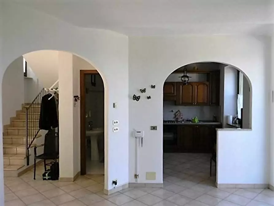 Immagine 12 di Terreno edificabile in vendita  a Mango