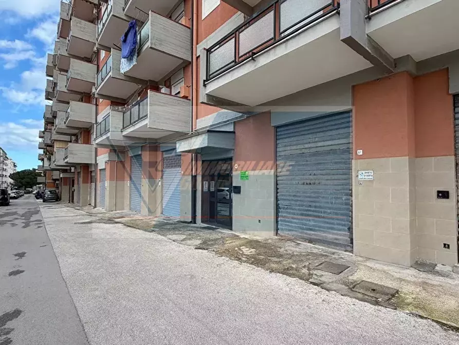 Immagine 5 di Casa trifamiliare in vendita  in Via Menfi a Siracusa