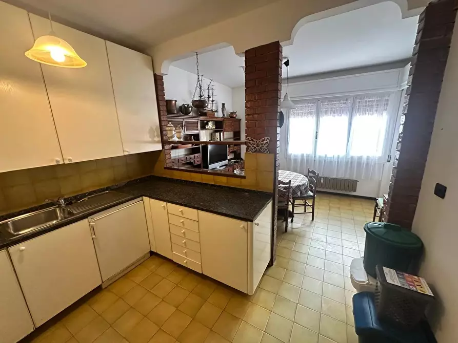 Immagine 4 di Casa trifamiliare in affitto  in Corso Genova, 80 a Ventimiglia