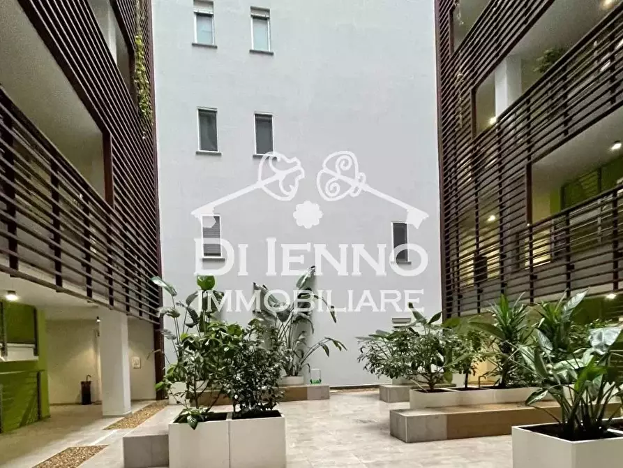 Immagine 6 di Casa trifamiliare in affitto  in Via Vitaliano Brancati a Roma