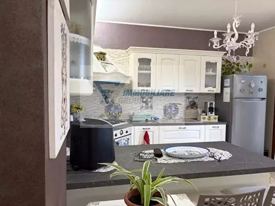 Immagine 21 di Casa trifamiliare in vendita  in Via Brancati a Buccheri