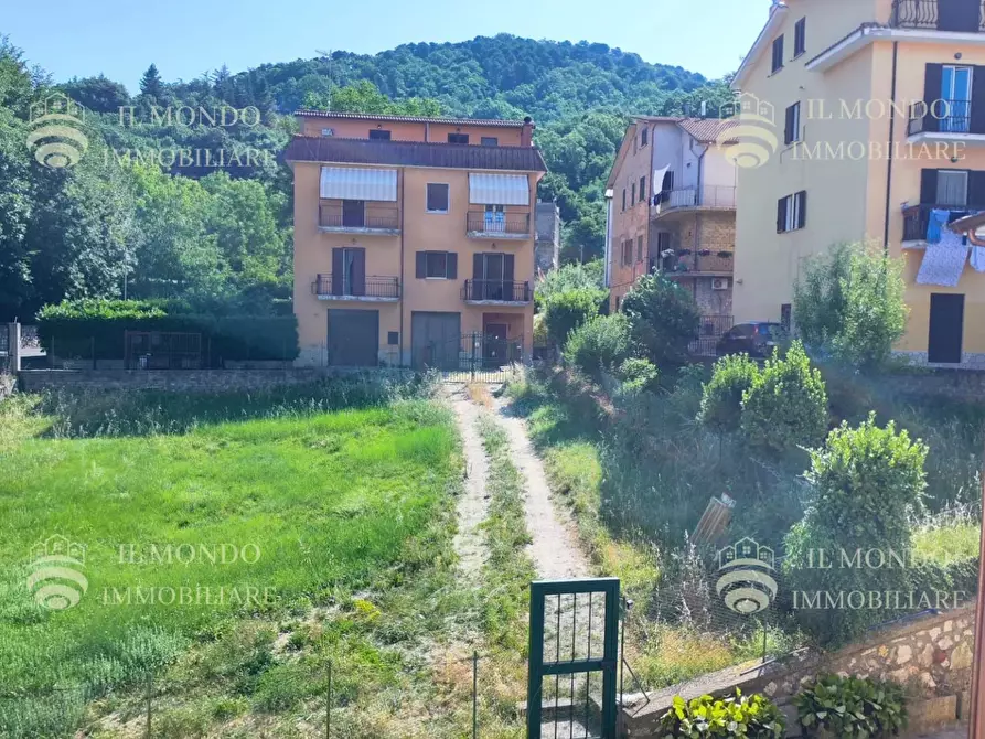 Immagine 11 di Casa trifamiliare in vendita  in Via Monte Pellecchia, snc. a Casape