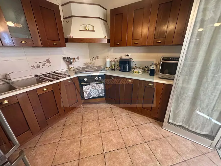 Immagine 3 di Casa trifamiliare in vendita  in Viale Santa Panagia a Siracusa