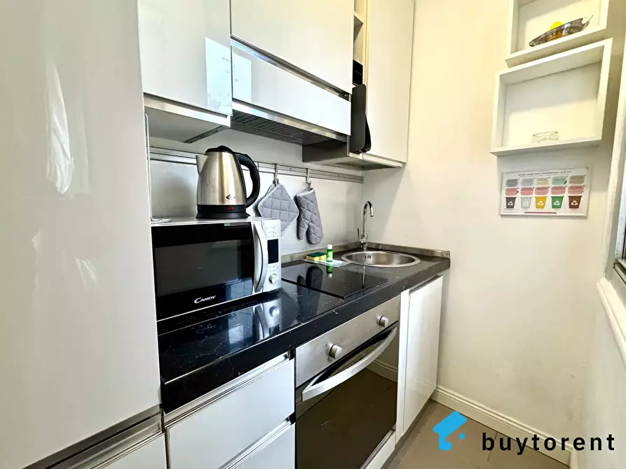 Immagine 19 di Casa trifamiliare in vendita  in Corso di Porta Nuova, 52a a Milano