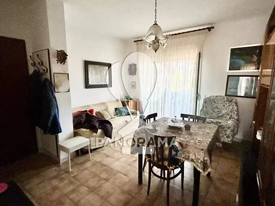 Immagine 1 di Casa trifamiliare in vendita  in Via Vito La Rocca a Alcamo
