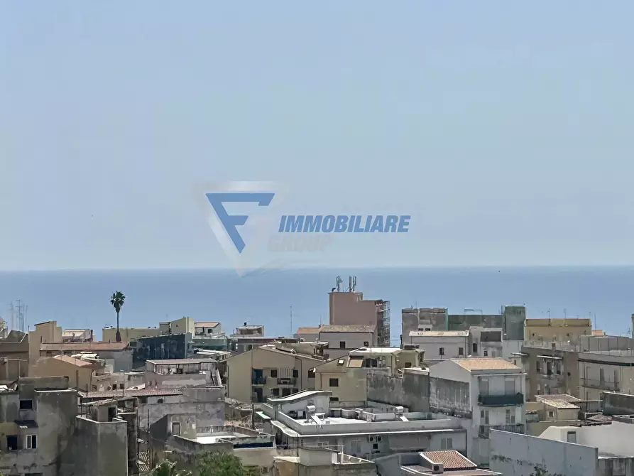 Immagine 1 di Casa trifamiliare in vendita  in VIALE TEOCRITO a Siracusa