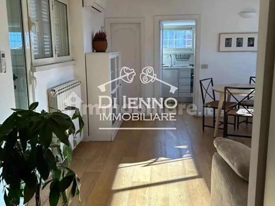 Immagine 2 di Villa in affitto  in Via Tullio Martello a Roma