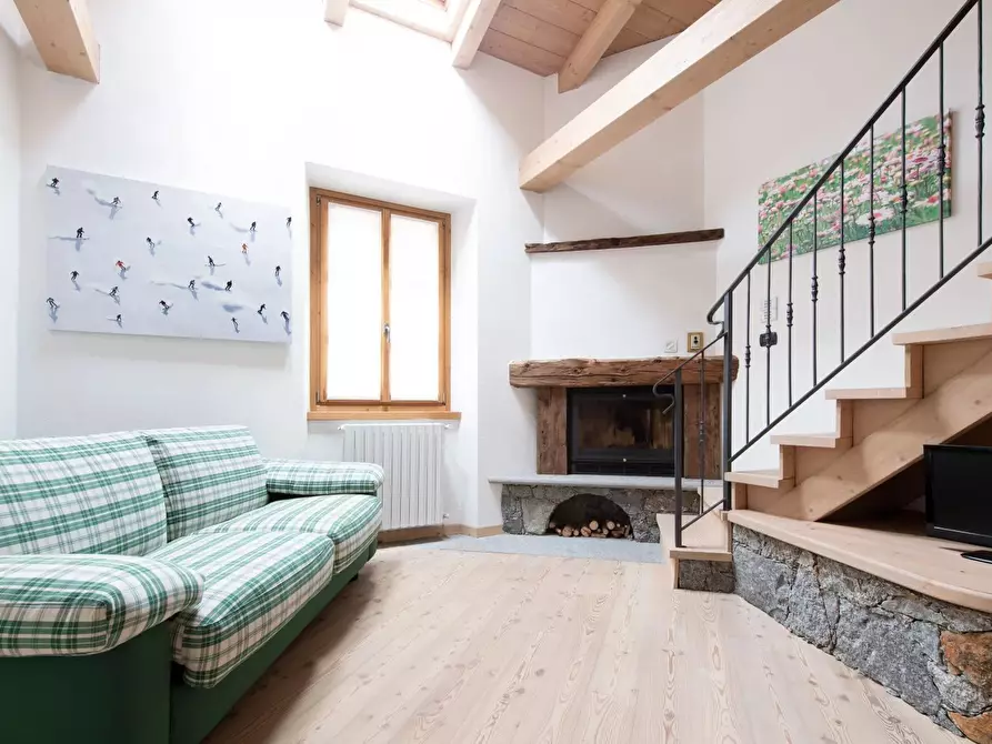 Immagine 11 di Casa trifamiliare in vendita  in Via Roma, 39 a Bormio