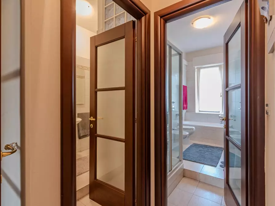Immagine 22 di Casa trifamiliare in vendita  a Milano