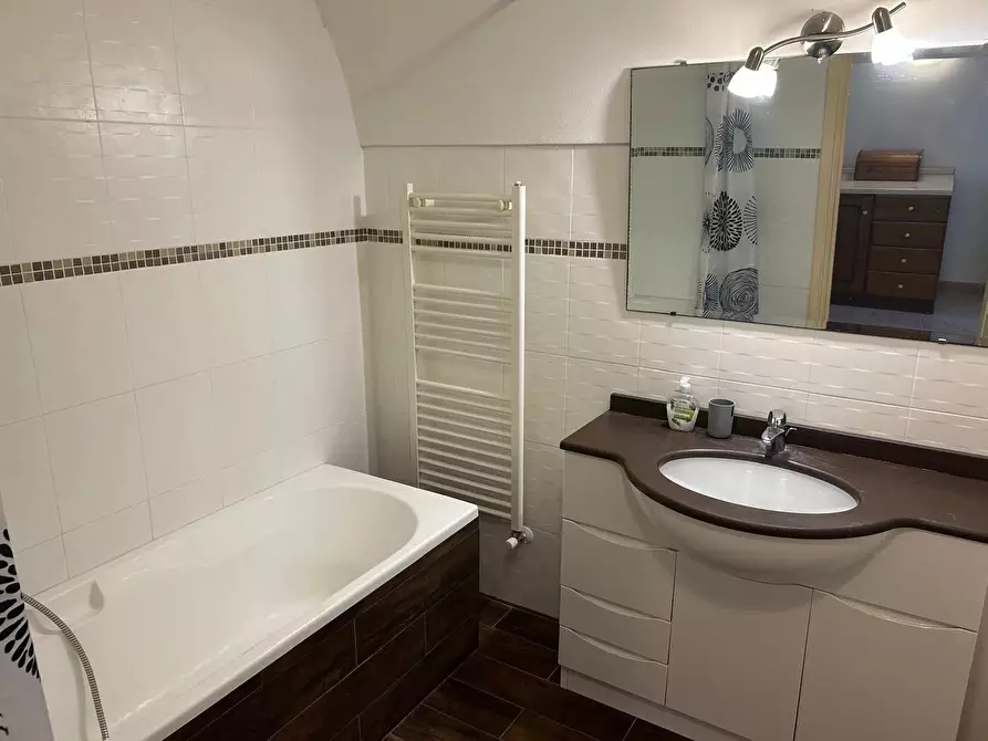 Immagine 10 di Casa trifamiliare in vendita  in Via P. Gibelli n.18 a Ventimiglia