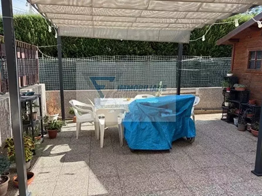Immagine 4 di Casa trifamiliare in vendita  in Via Brancati a Buccheri