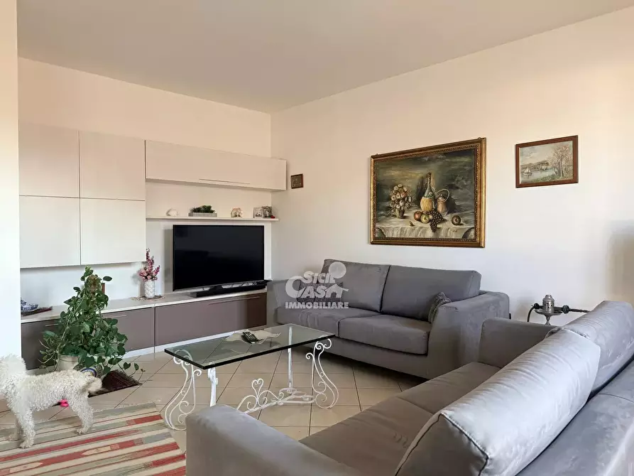 Immagine 1 di Casa trifamiliare in vendita  a Marsala