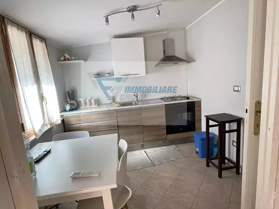 Immagine 1 di Casa trifamiliare in affitto  in Piazza Paolo Bonanno a Siracusa