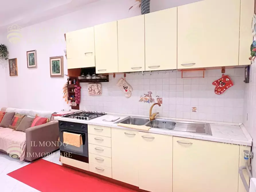 Immagine 4 di Casa trifamiliare in vendita  in Via Isonzo a Palombara Sabina