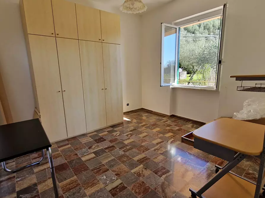 Immagine 66 di Terreno edificabile in vendita  in Via Domenico Canata a Avegno