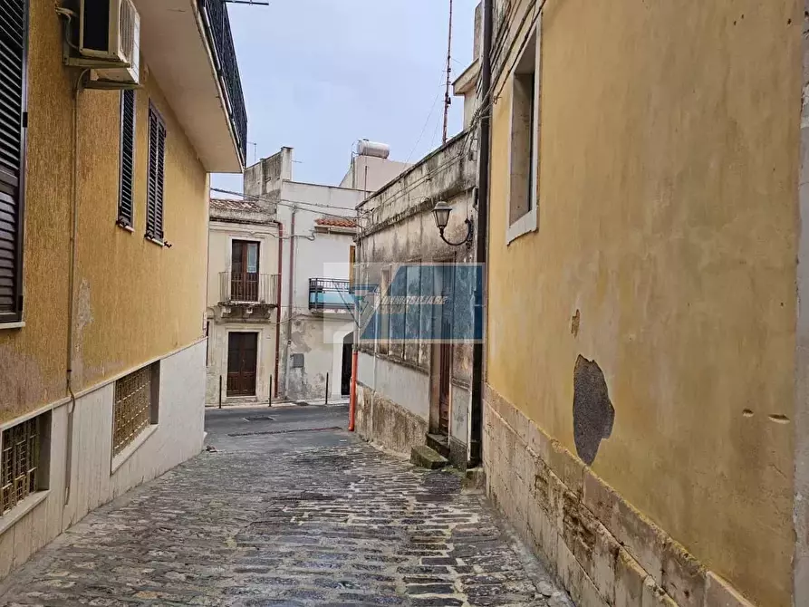 Immagine 11 di Casa trifamiliare in affitto  in Via Principe di Paternò a Buccheri