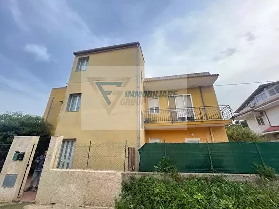 Immagine 1 di Casa trifamiliare in vendita  in Via Aristide Gabelli a Siracusa