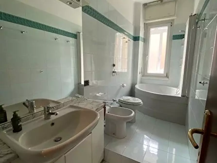 Immagine 15 di Casa trifamiliare in affitto  in VIALE BRIANZA a Milano