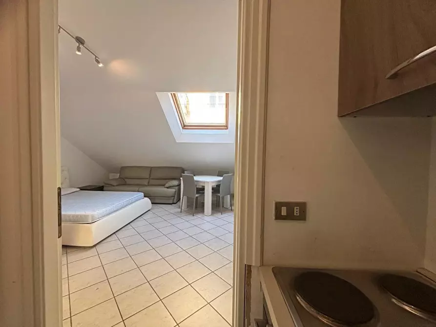 Immagine 13 di Casa trifamiliare in vendita  in Via Ruffini, 17 a Ventimiglia