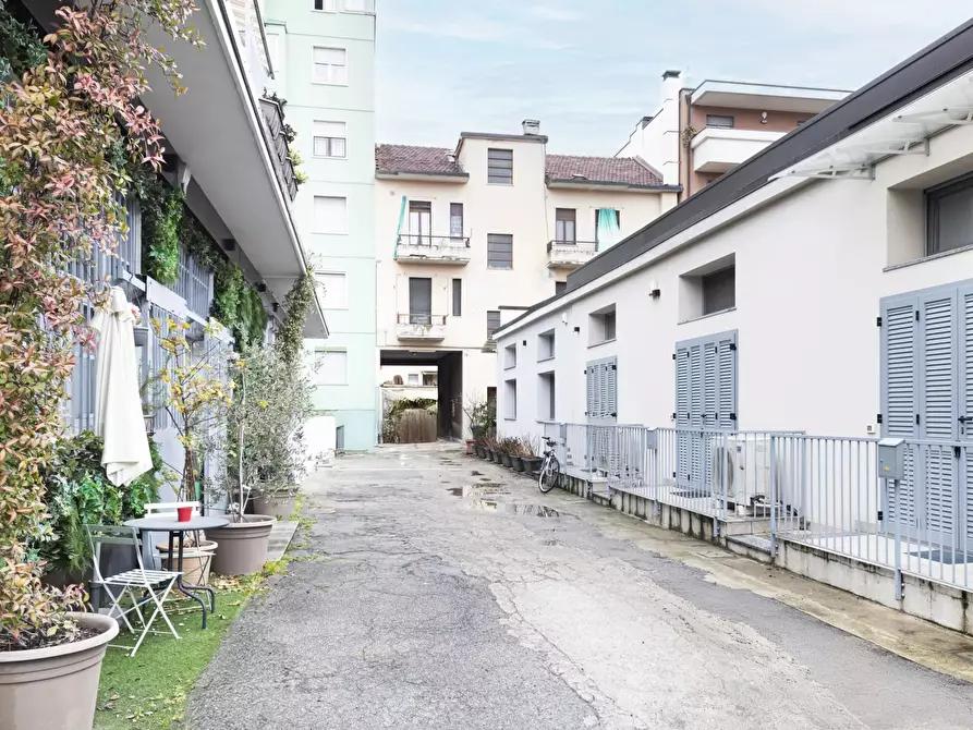 Immagine 40 di Casa trifamiliare in affitto  in Via Francesco de Sanctis, 56 a Milano