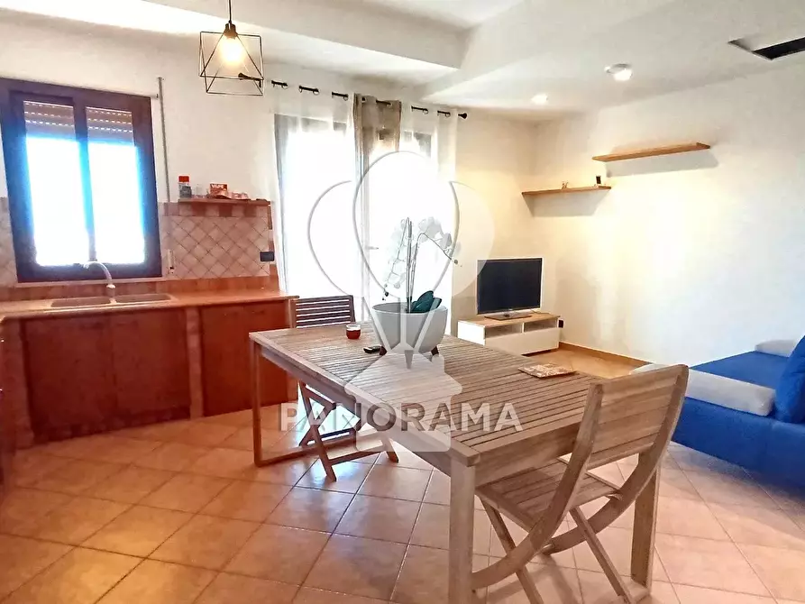 Immagine 7 di Casa trifamiliare in vendita  a Alcamo