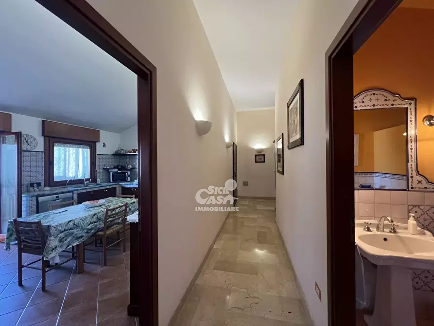 Immagine 12 di Casa trifamiliare in vendita  a Marsala