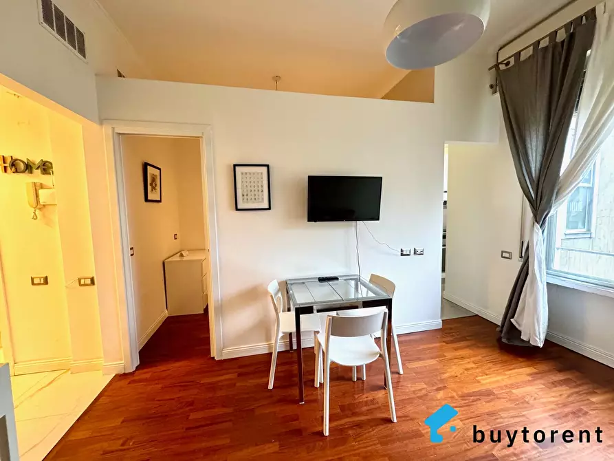 Immagine 18 di Casa trifamiliare in vendita  in Corso di Porta Nuova, 52a a Milano