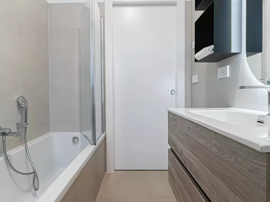 Immagine 31 di Casa trifamiliare in affitto  in Via Ippodromo, 8 a Milano