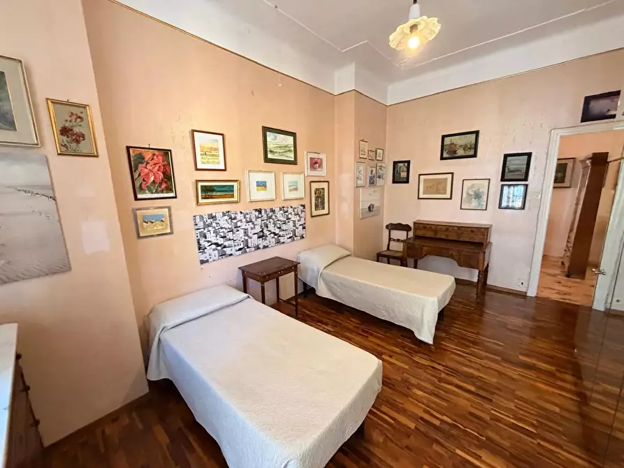 Immagine 12 di Casa trifamiliare in vendita  in Via Cavour, 29 a Ventimiglia