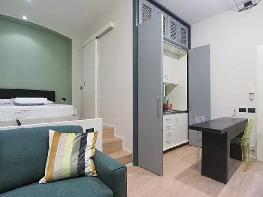 Immagine 16 di Casa trifamiliare in affitto  in VIA LUIGI CAGNOLA , 6. a Milano