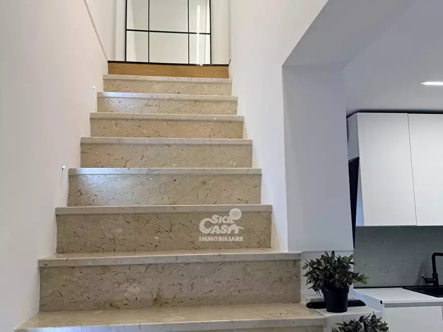 Immagine 20 di Casa trifamiliare in affitto  a Marsala