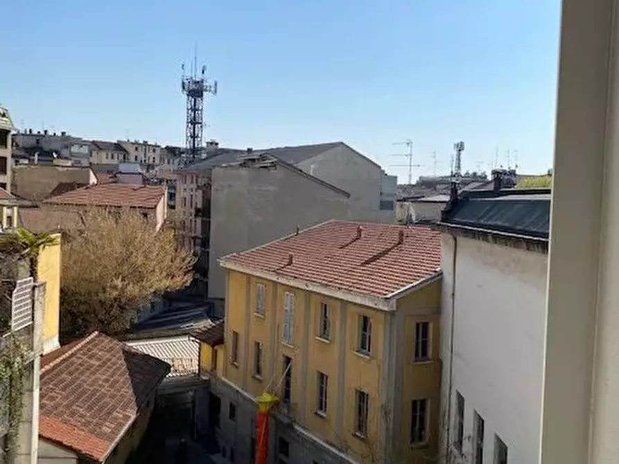 Immagine 34 di Casa trifamiliare in affitto  in Via Michelangelo Buonarroti, 6 a Milano