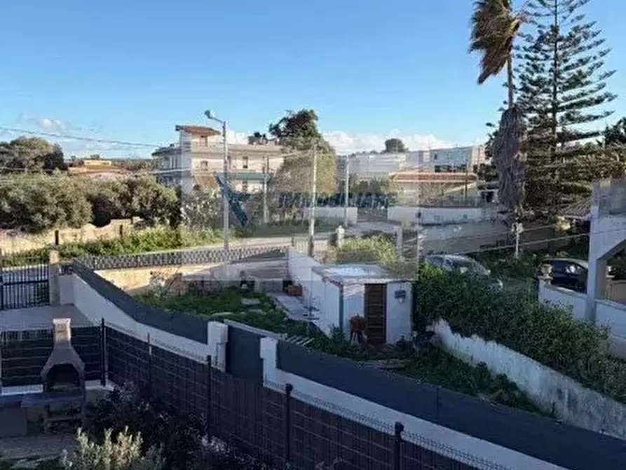 Immagine 47 di Casa trifamiliare in vendita  in Via Brancati a Buccheri