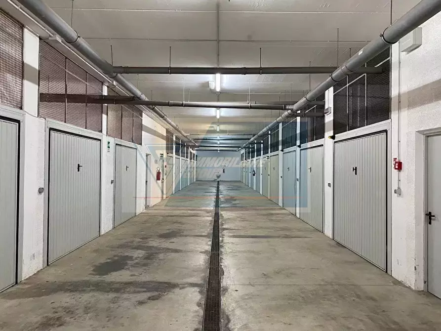 Immagine 8 di Casa trifamiliare in vendita  in Viale Tica a Siracusa