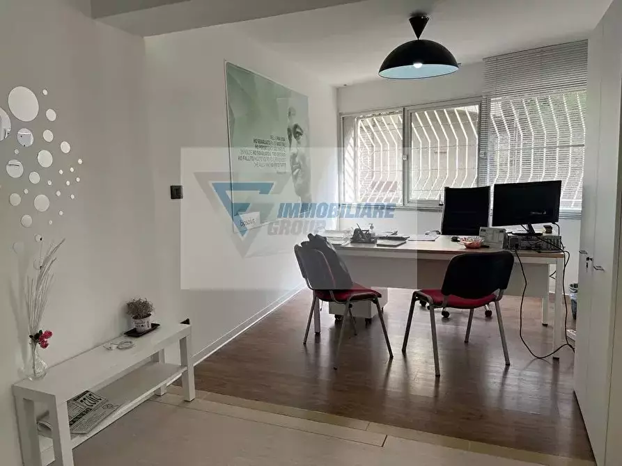 Immagine 18 di Castello in affitto  in Viale Teracati a Siracusa