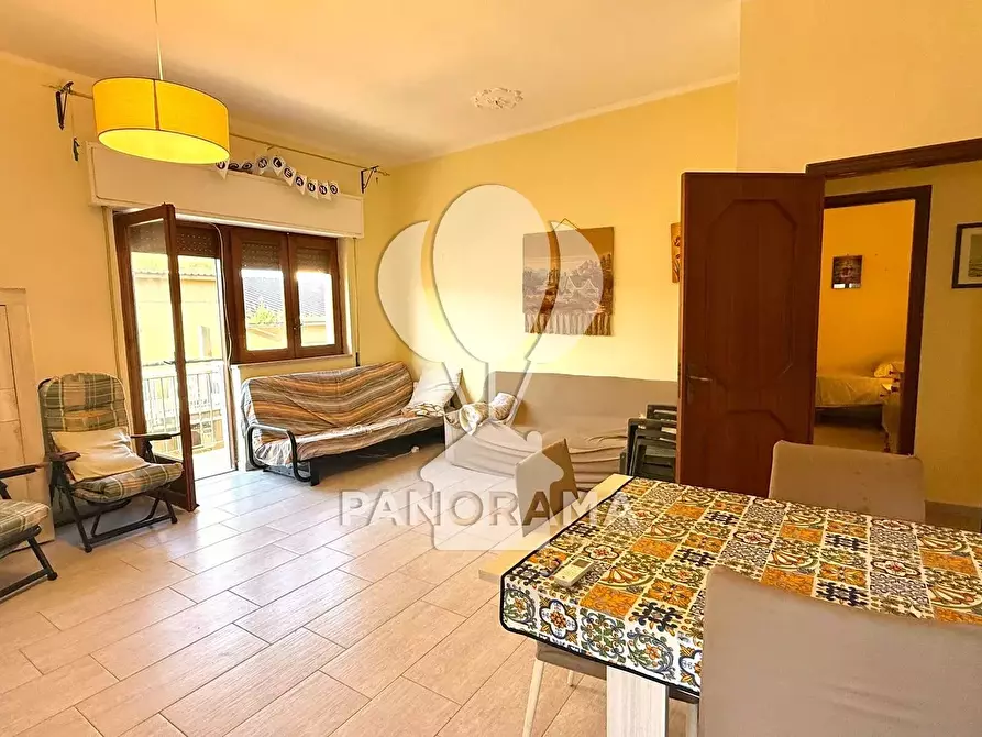 Immagine 10 di Casa trifamiliare in vendita  in Via Duca D'Aosta a Balestrate