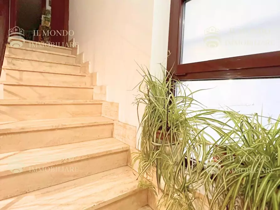 Immagine 28 di Casa trifamiliare in vendita  a Palombara Sabina