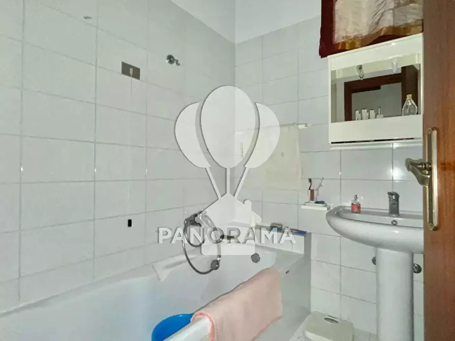 Immagine 21 di Casa trifamiliare in vendita  in Via Torquato Tasso a Alcamo