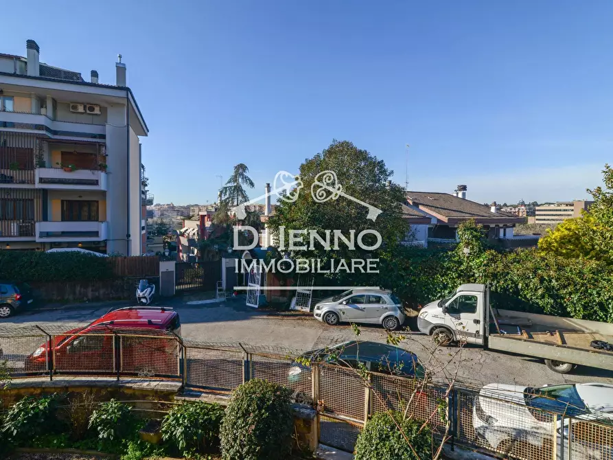 Immagine 23 di Casa trifamiliare in vendita  a Roma